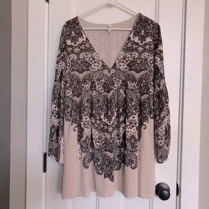 (Free People) Beautiful Damask Tunic Dress - SIZE 8